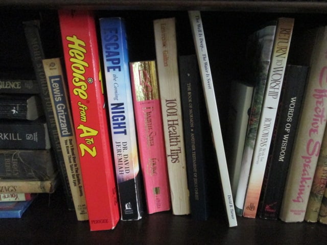 Grouping of Popular Author Hardback and Paper Back Novels - 3