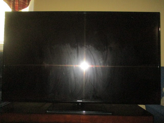 Samsung 60" Full HD LED HDTV with Remote (1 of 4)
