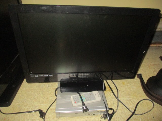 Emerson 22" TV and Cyber Home DVD Player with Remote (1 of 7)