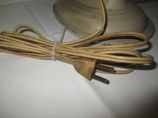 Vintage Westinghouse 10" Metal Blade Electric Fan - 3