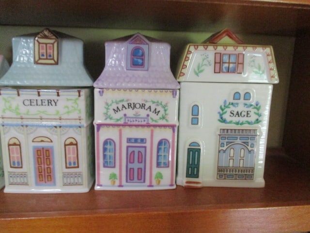 Lenox 24 Piece Spice Village Set with Wood Display - 5