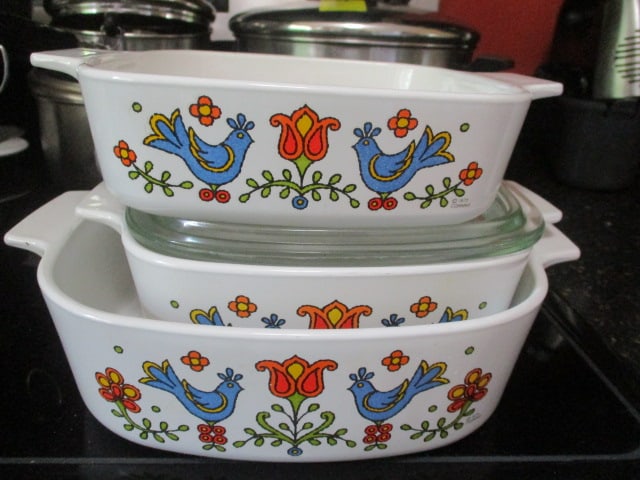 Corning Ware "Country Festival" Casserole Dishes: 1 quart, 1 1/2 quart(one lid fits both), 2 quart
