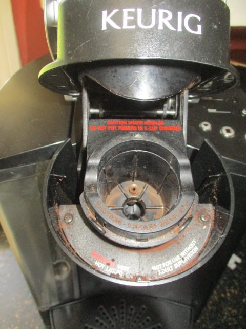 Keurig Single Cup Brewing System Model K40 and Pod Carousal - 4