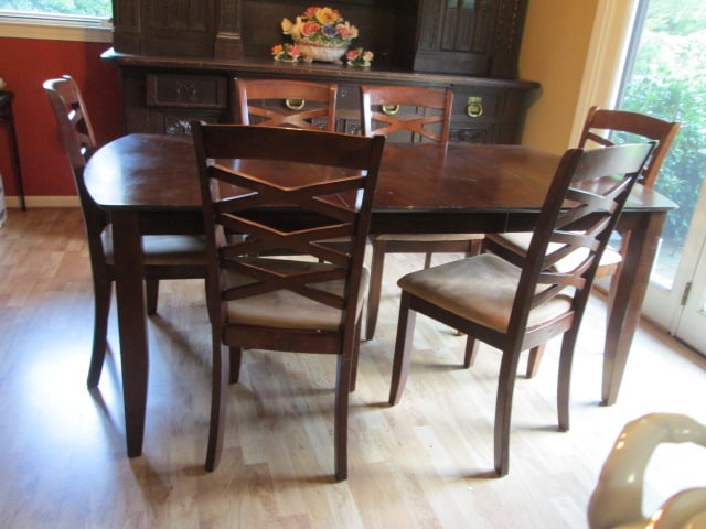 Mahogany Dining Room Table Set (1 of 20)