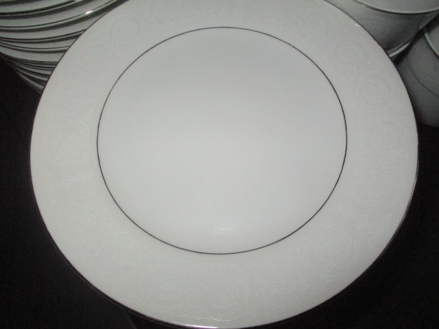 66 Pieces of Southwicke Porcelain China and Serving Pieces - 3