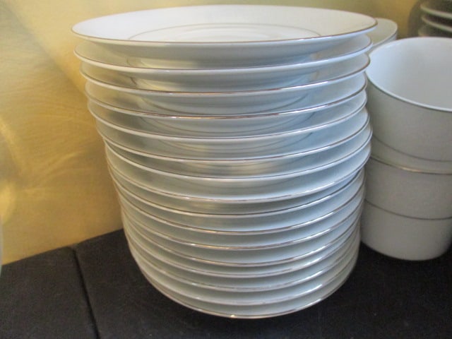 66 Pieces of Southwicke Porcelain China and Serving Pieces - 4