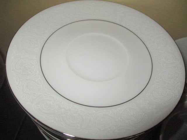 66 Pieces of Southwicke Porcelain China and Serving Pieces - 5