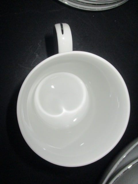 66 Pieces of Southwicke Porcelain China and Serving Pieces - 7