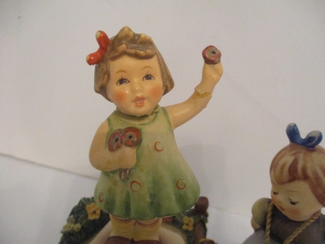 Goebel Club Exclusive The Hummelscapes Collection "Picking Flowers" Display Stand, - 4