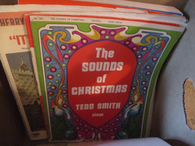 Large Collection of Old 1950-80's Sheet Music and "Sheet Music Magazine" Publications - 5