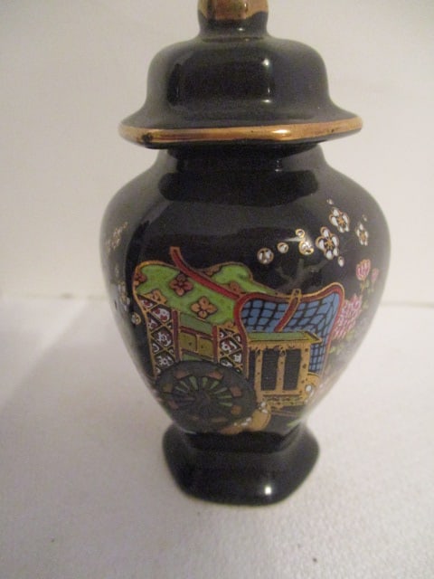 Black Chinoiserie Vase and Ginger Jar with Chinese Pheasant Motif - 6