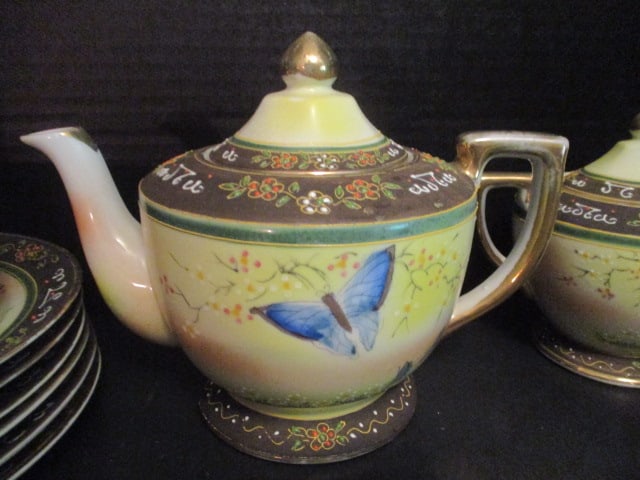 Vintage Old Nippon Dragonfly/Butterfly Japanese Porcelain Tea and Luncheaon Set - 5