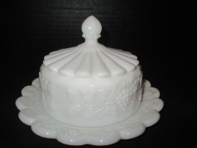 Vintage Westmoreland Glass Milk Glass Butter Dish: 7"dia