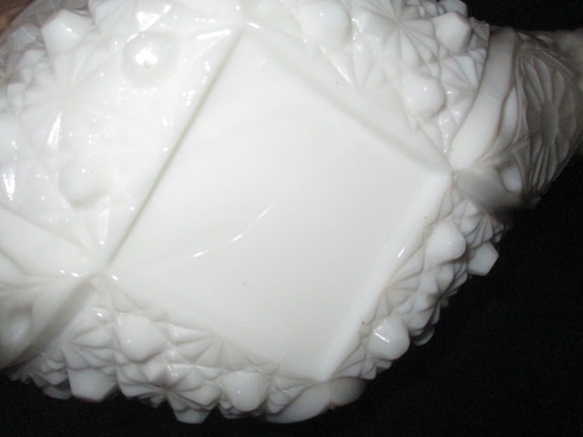 Vintage Milk Glass Daisy & Sawtooth Hobstar Console Bowl - 4