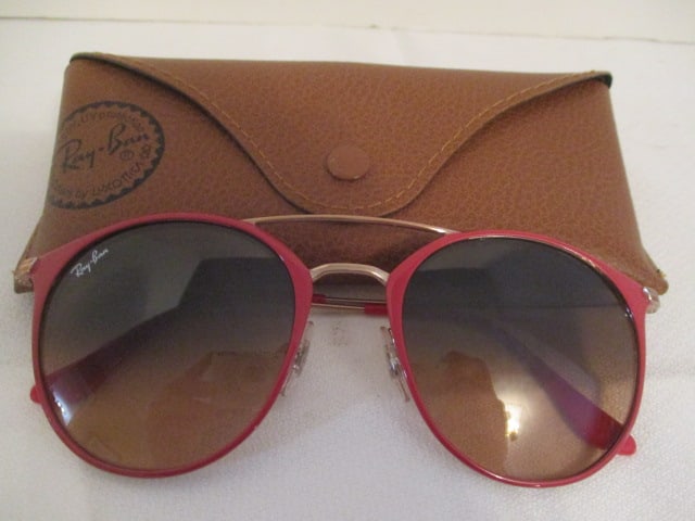 Ray-Ban #RB 3546 9072/71 52020145 3N Made in Italy in Ray-Ban Case: unauthenticated-see pictures and preview to make own determination