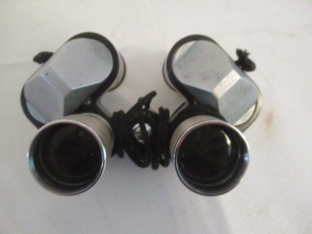 Tasco 7x25 Light Weight No. T 10046 Binoculars - 4