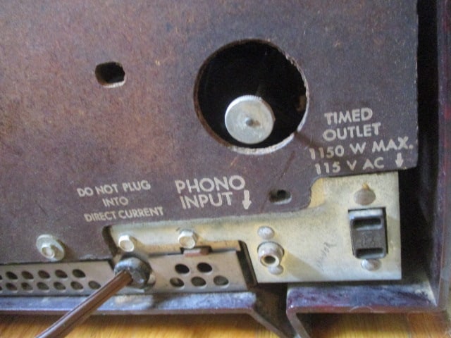 Vintage GE "Musaphone" Clock Radio Tube Radio - 5