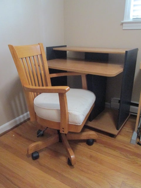 Bush 2 Tone Tiered Portable Computer Table and Maple Slat Back Rolling Office Chair: Table 35" x 28 1/2" x 32 3/4", Chair 23 1/4", chair has a few spots on seat, Local Pickup Only