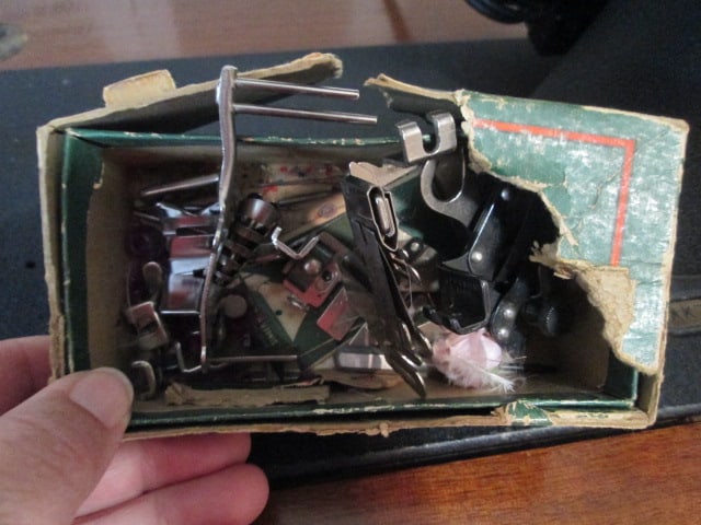 Vintage 1950's Singer Class 15 Straight-Stitch Sewing Machine in Mahogany Cabinet - 9