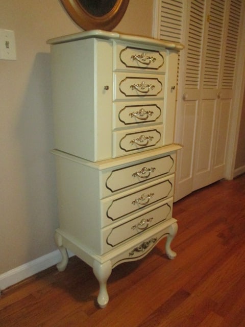 Midcentury Dixie French Provincial Jewelry Armoire - 2