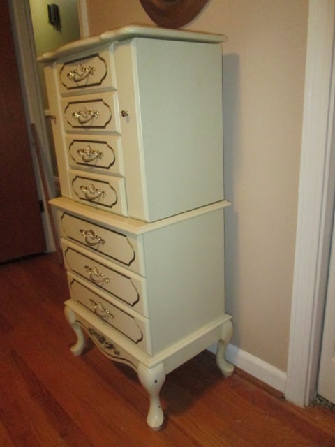 Midcentury Dixie French Provincial Jewelry Armoire - 3