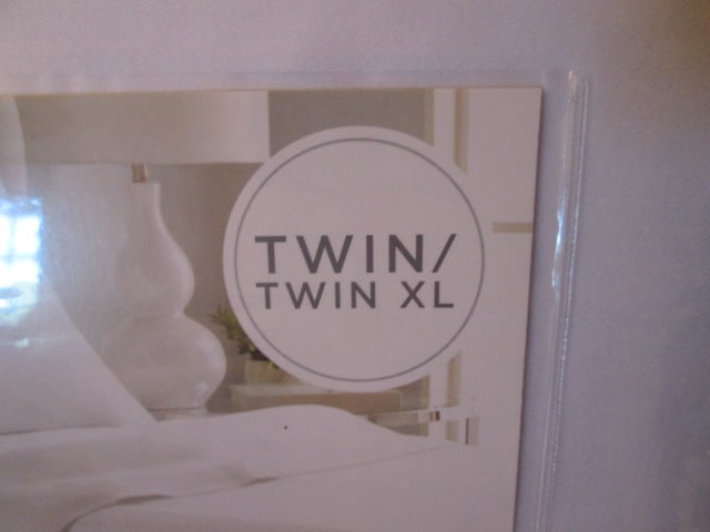 New Old Stock Member's Mark Twin/Twin XL 3 Piece White Sheet Set - 3