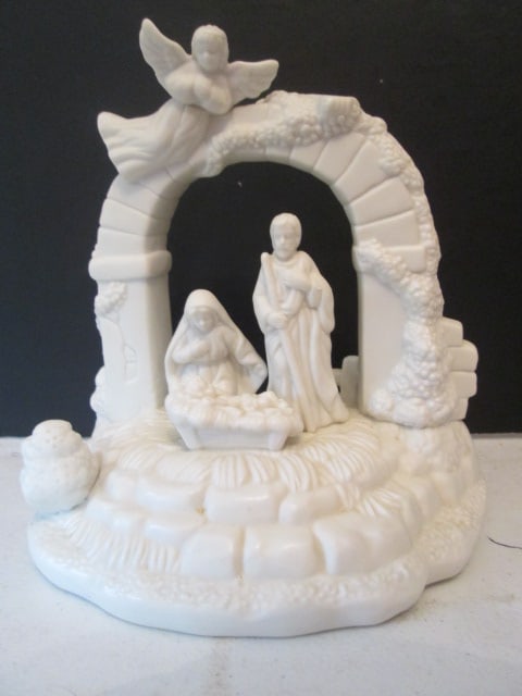 Musical Bisque Porcelain Nativity Scene and Mr. Christmas Jewel Box Symphonium Player - 2