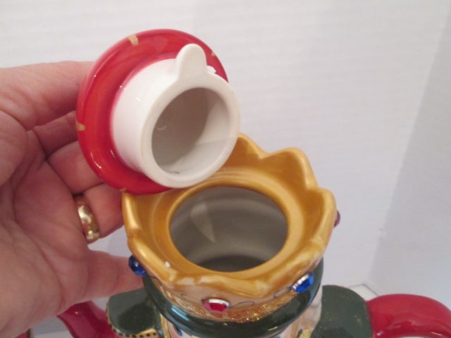 fib Burton & Burton Nutcracker Cookie Jar and Hot Chocolate Pot - 3