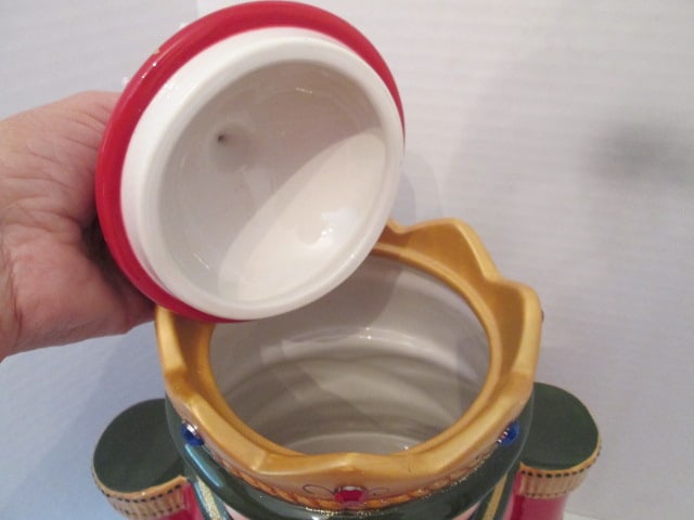 fib Burton & Burton Nutcracker Cookie Jar and Hot Chocolate Pot - 9