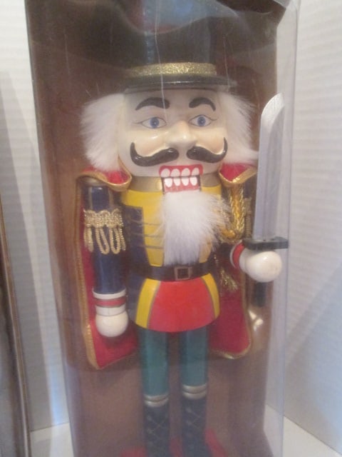 Three Dandee Collector's Choice Nutcrackers in Original Boxes - 6