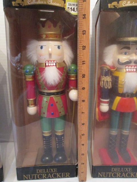 Three Dandee Collector's Choice Nutcrackers in Original Boxes - 7