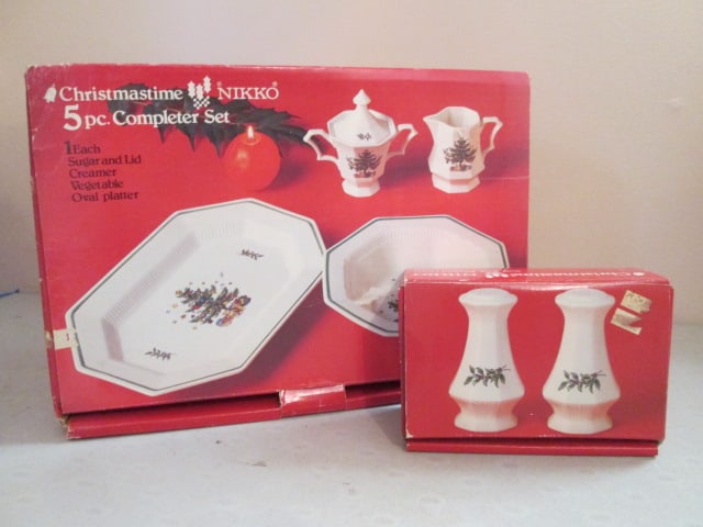 Nikko Christmastime Classic Collection 5 Piece Completer Set and Shaker Set in Original Box (1 of 9)