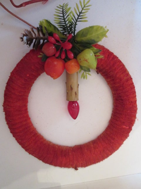 Pair of Vintage Electric Holiday Window Hangers - 7
