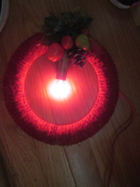 Pair of Vintage Electric Holiday Window Hangers - 8
