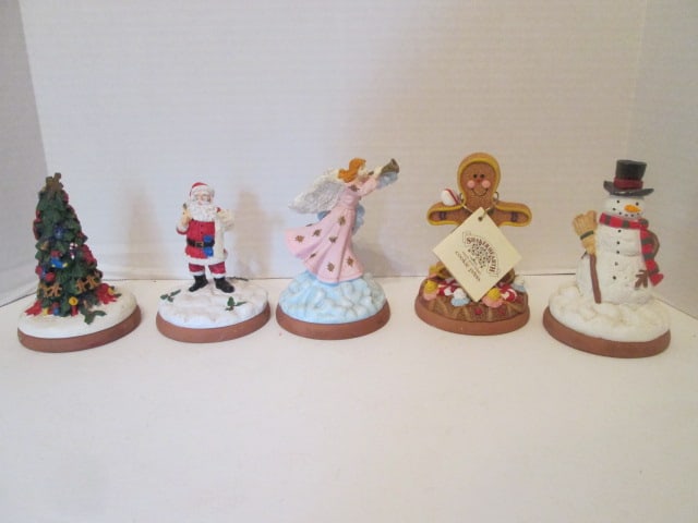 Five Shaker Hearth Holiday Cookie Presses: .