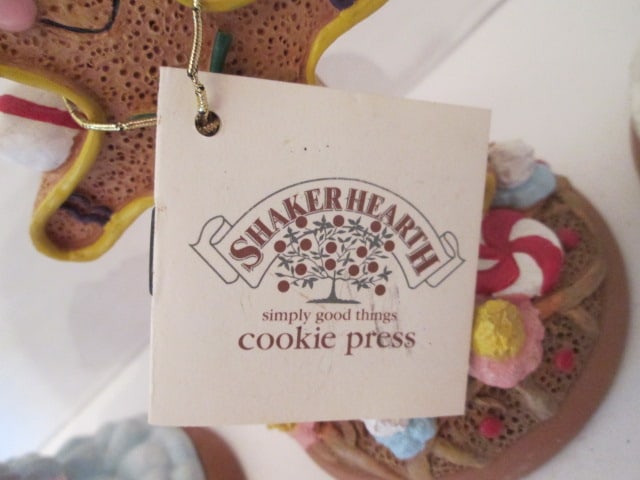 Five Shaker Hearth Holiday Cookie Presses - 4