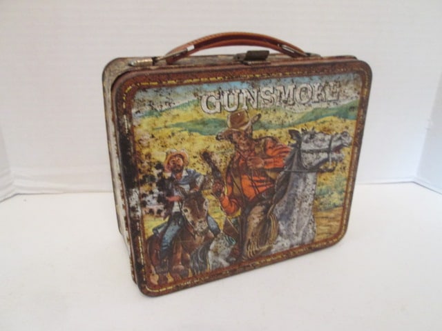 1973 Aladdin "Gunsmoke" Metal Lunch Box: age and use wear, rusted-see pictures and preview for condition