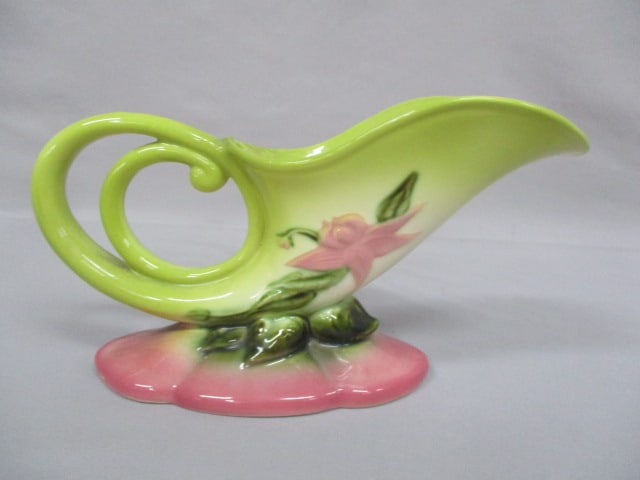 Vintage Hull Pottery Cornucopia Gloss Glazed 11" x 6.5": "Woodland" Pattern W10-11