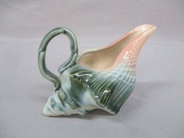 Hull Pottery Conch Shell Shaped Creamer "Ebb-Tide" 5.5" x 4": .