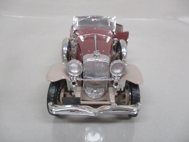 Franklin Mint 1930 Duesenberg J Derham Diecast Model 1:24 Scale - 4