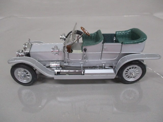 Franklin Mint 1907 Rolls Royce Silver Ghost Diecast Model 1:24 Scale - 2