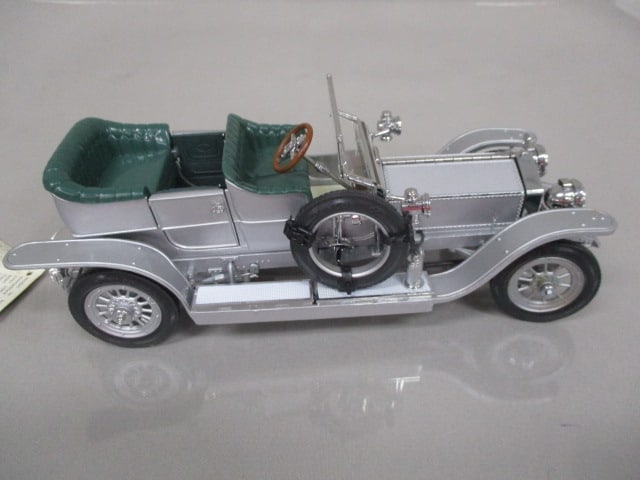 Franklin Mint 1907 Rolls Royce Silver Ghost Diecast Model 1:24 Scale - 7