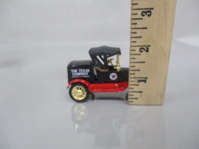 1997 Ertl Texaco Collectors Club 1918 Ford Runabout w/Tin Box - 7