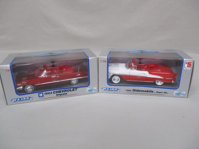2 Welly Diecast Collectible Cars 1963 Chevrolet Impala 1:24 Scale (1 of 5)