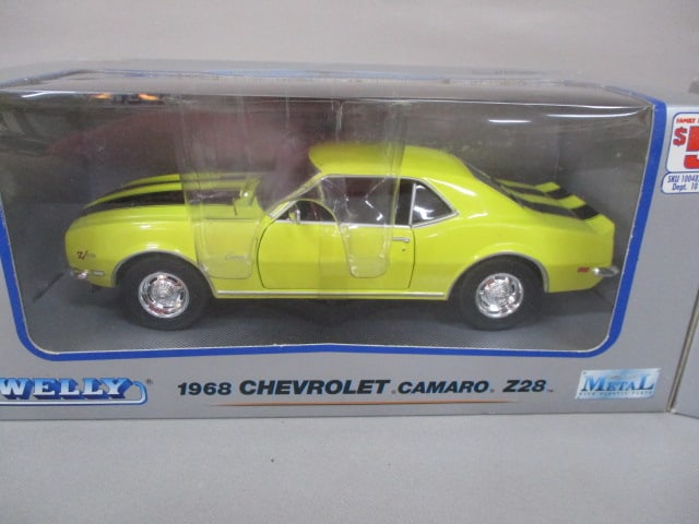 2 Welly Diecast Collectible Cars 1968 Chevrolet Camaro Z28 1:24 Scale - 4