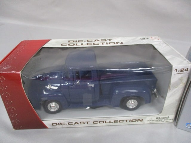 2 Diecast Collectible Trucks Motor Max 1956 Ford F-100 Pickup Truck 1:24 - 2