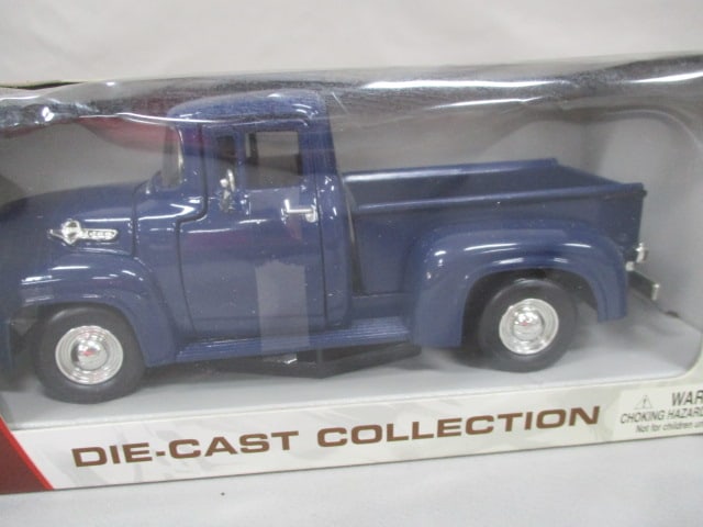 2 Diecast Collectible Trucks Motor Max 1956 Ford F-100 Pickup Truck 1:24 - 3