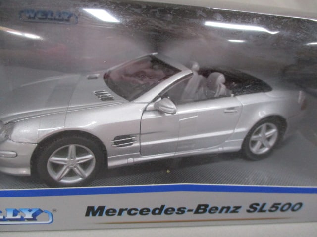 2 Welly Diecast Collectible Cars Mercedes-Benz SL 500 1:24 Scale - 3