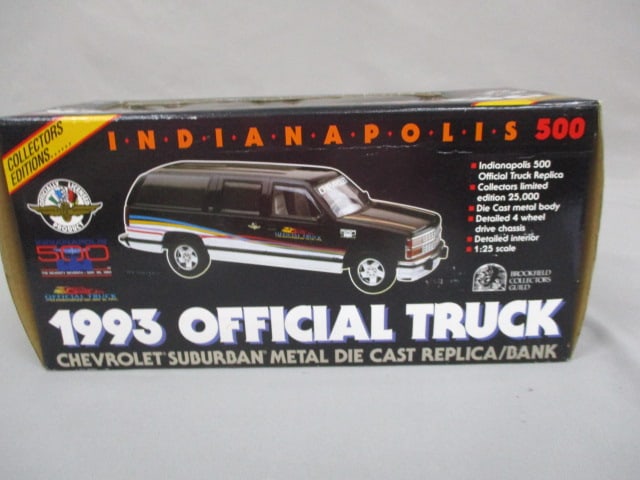 Indianapolis 500 1993 Official Diecast Chevrolet Suburban Truck Bank - 3