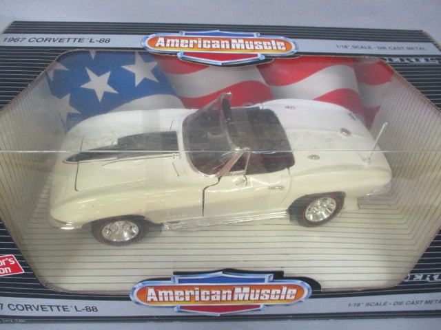 Ertl American Muscle Diecast 1967 Corvette L-88 Model Car - 3